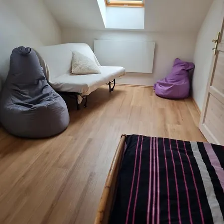 Eliska Hrdlicka, U Prahy Vakantiehuis